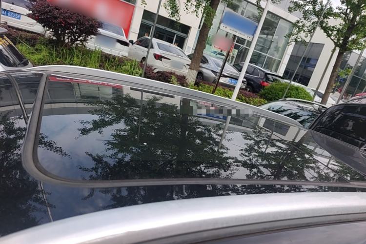 Used Hongqi HS5 2022 Revised Version 2.0T Smart Connect Flagship Edition Roof