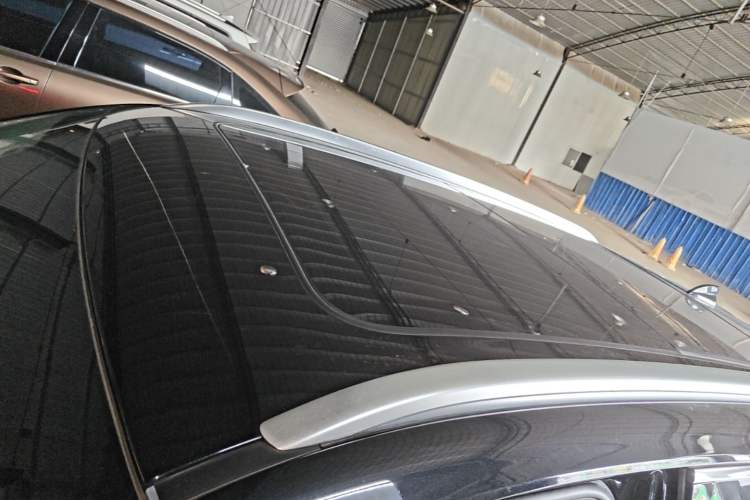 Used Hongqi HS5 2022 Revised Version 2.0T Smart Connect Flagship Edition Roof