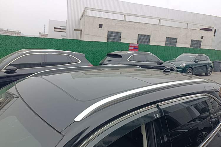 Used Hongqi HS5 2022 2.0T Smart Connect Flagship Edition Roof