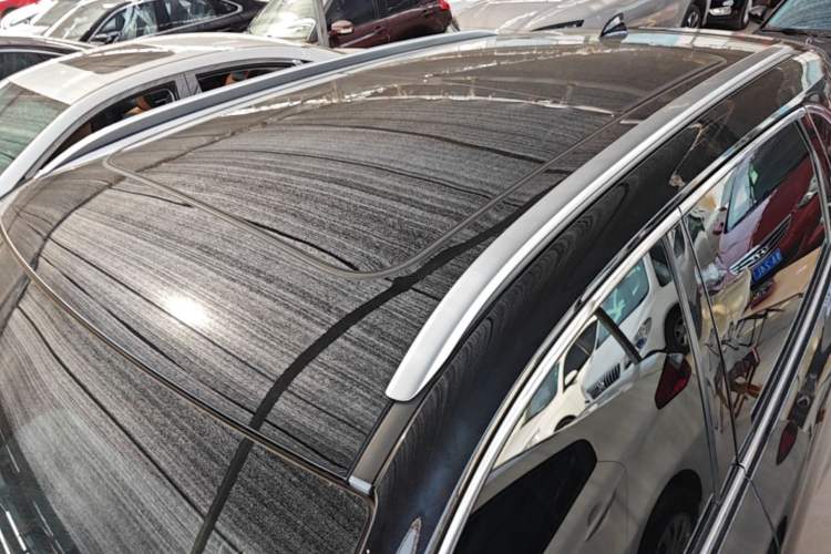 Used Hongqi HS5 2022 Facelifted Version 2.0T Smart Connect Flagship All-Wheel-Drive Edition Roof