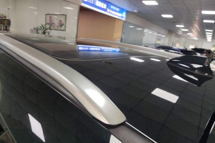 Used Hongqi HS5 2022 Facelifted Version 2.0T Smart Connect Flagship All-Wheel-Drive Edition Roof