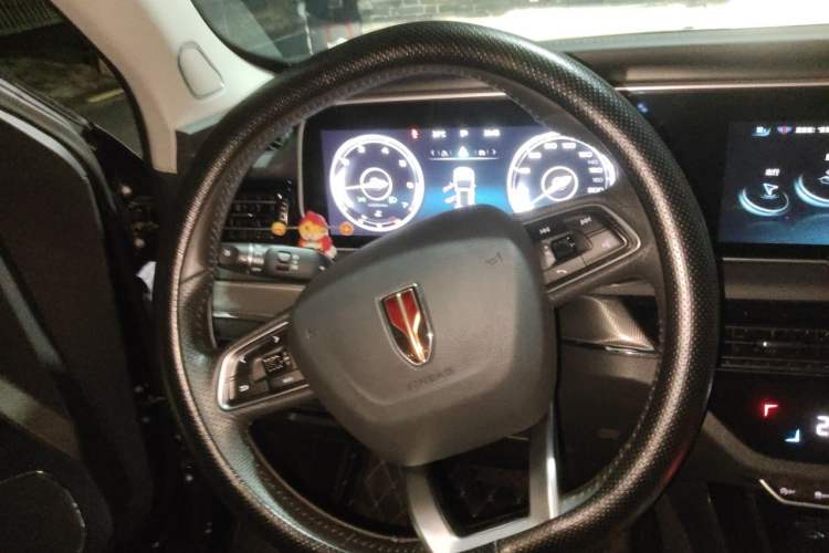 Used Hongqi HS5 2022 Revised Version 2.0T Smart Connect Flagship Edition Steering Wheel