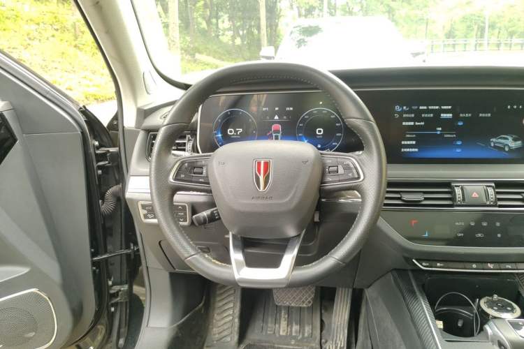 Used Hongqi HS5 2022 Facelifted Version 2.0T Smart Connect Flagship All-Wheel-Drive Edition Steering Wheel