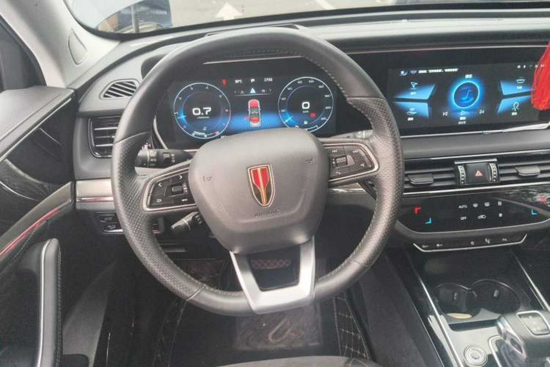 Used Hongqi HS5 2022 2.0T Smart Connect Flagship All-Wheel-Drive Version Steering Wheel
