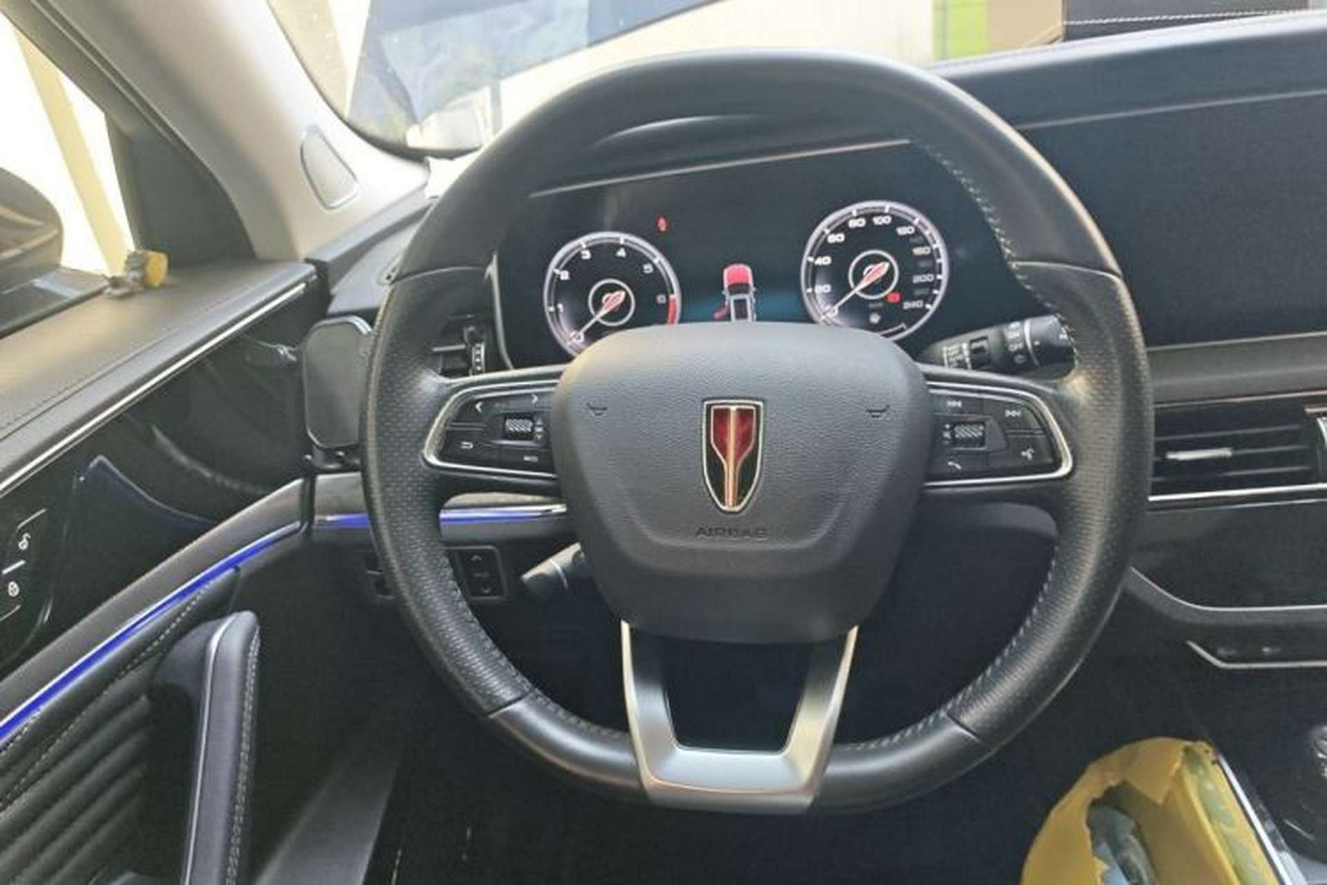 Used Hongqi HS5 2022 Revised Version 2.0T Smart Connect Flagship Edition Steering Wheel