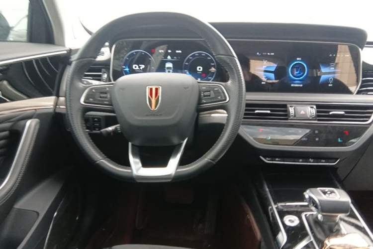 Used Hongqi HS5 2022 Revised Version 2.0T Smart Connect Flagship Edition Steering Wheel
