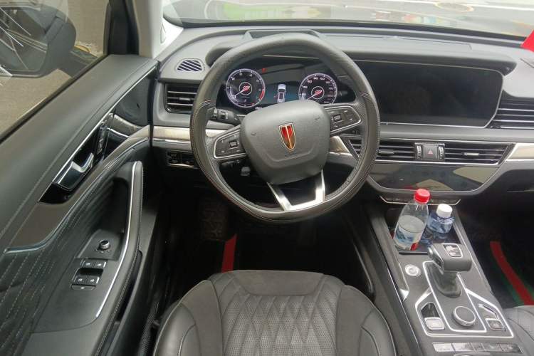 Used Hongqi HS5 2022 Revised Version 2.0T Smart Connect Flagship Edition Steering Wheel