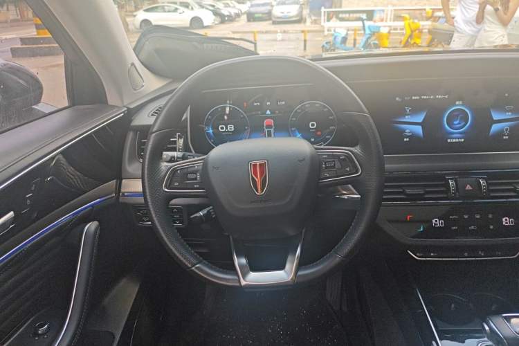 Used Hongqi HS5 2022 Facelifted Version 2.0T Smart Connect Flagship All-Wheel-Drive Edition Steering Wheel