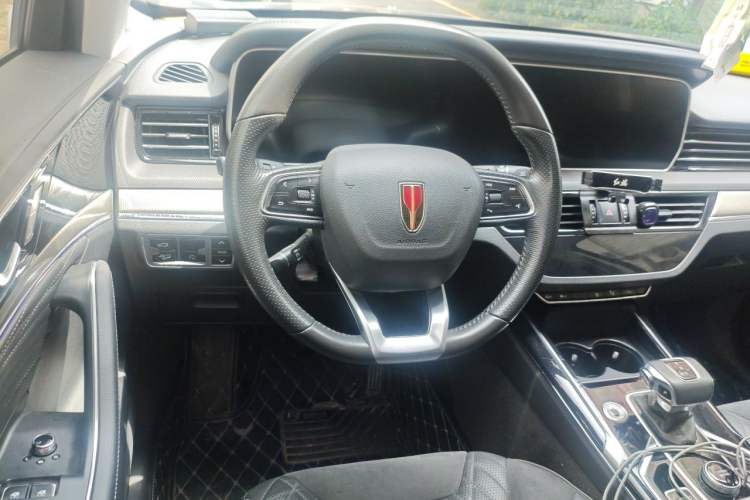 Used Hongqi HS5 2022 Facelifted Version 2.0T Smart Connect Flagship All-Wheel-Drive Edition Steering Wheel