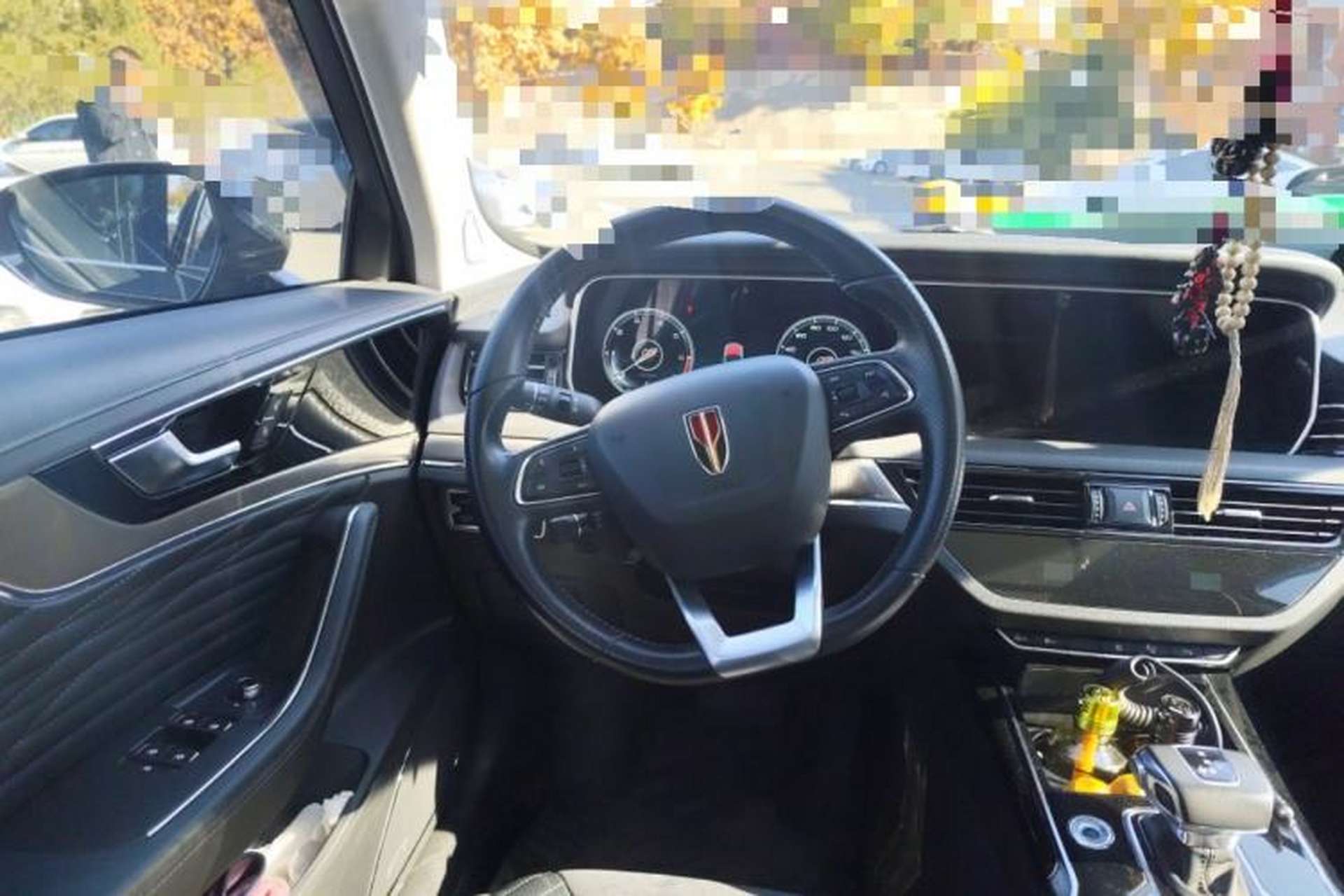 Used Hongqi HS5 2022 2.0T Smart Connect Flagship All-Wheel-Drive Version Steering Wheel