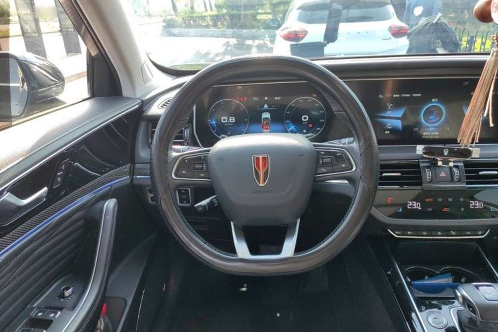Used Hongqi HS5 2022 2.0T Smart Connect Flagship All-Wheel-Drive Version Steering Wheel