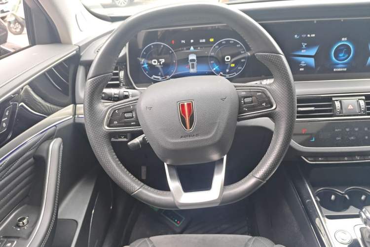 Used Hongqi HS5 2022 Revised Version 2.0T Smart Connect Flagship Edition Steering Wheel