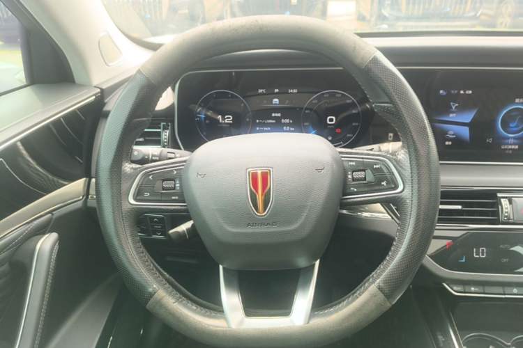 Used Hongqi HS5 2022 Revised Version 2.0T Smart Connect Flagship Edition Steering Wheel