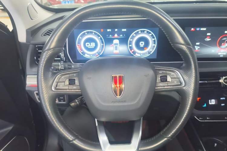 Used Hongqi HS5 2022 Revised Version 2.0T Smart Connect Flagship Edition Steering Wheel