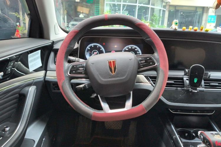 Used Hongqi HS5 2022 2.0T Smart Connect Flagship All-Wheel-Drive Version Steering Wheel