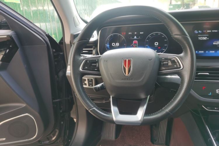 Used Hongqi HS5 2022 Revised Version 2.0T Smart Connect Flagship Edition Steering Wheel