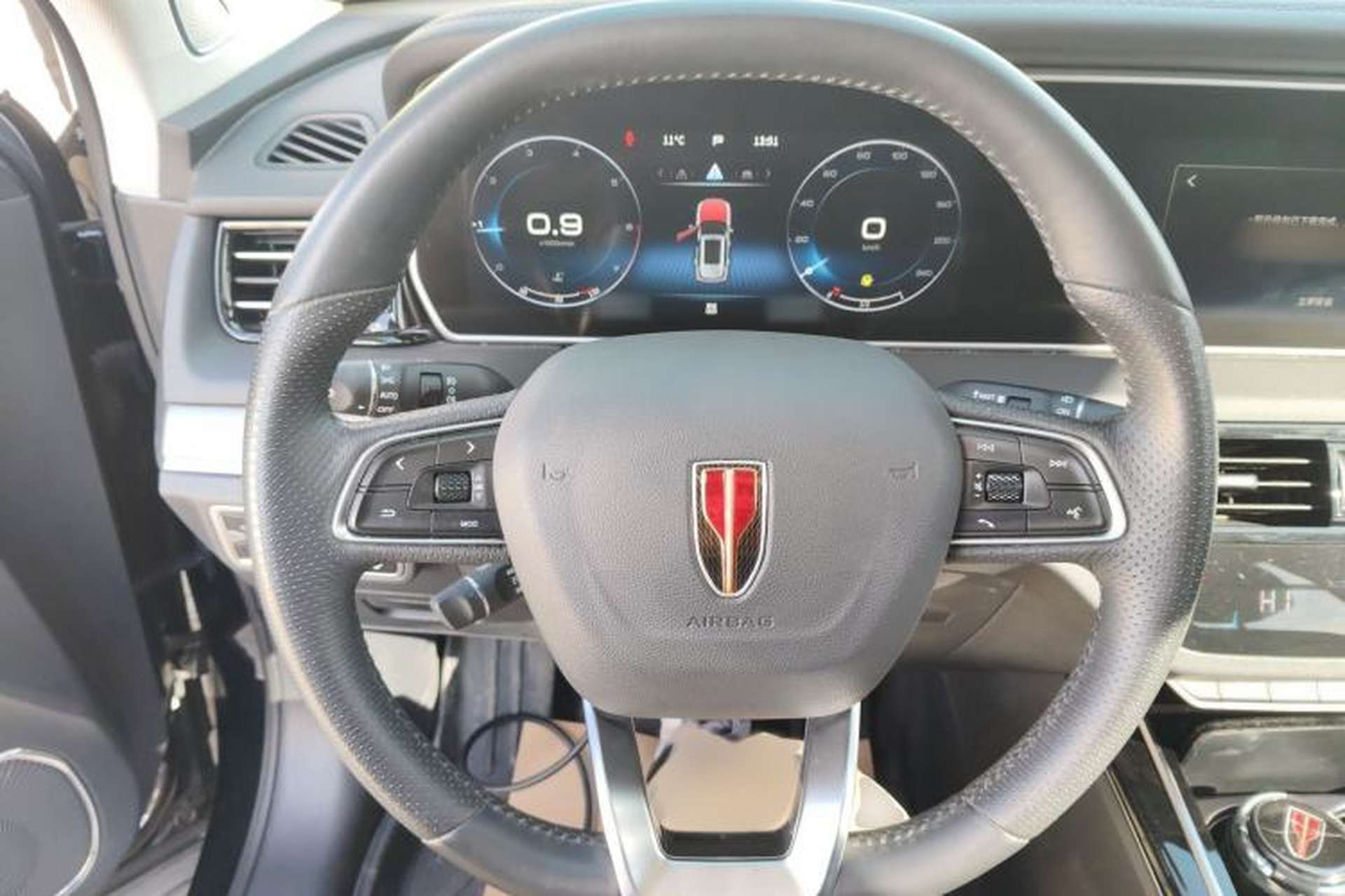 Used Hongqi HS5 2022 Revised Version 2.0T Smart Connect Flagship Edition Steering Wheel