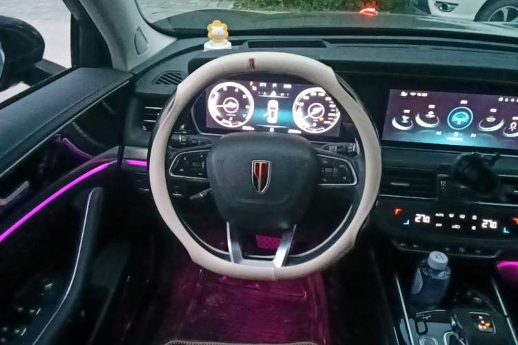 Used Hongqi HS5 2022 Facelifted Version 2.0T Smart Connect Flagship All-Wheel-Drive Edition Steering Wheel
