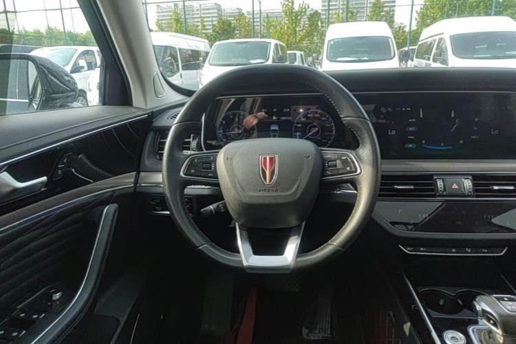 Used Hongqi HS5 2022 Facelifted Version 2.0T Smart Connect Flagship All-Wheel-Drive Edition Steering Wheel