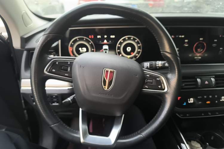 Used Hongqi HS5 2022 Revised Version 2.0T Smart Connect Flagship Edition Steering Wheel