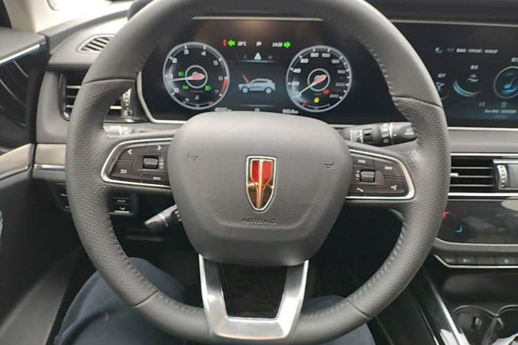 Used Hongqi HS5 2022 Facelifted Version 2.0T Smart Connect Flagship All-Wheel-Drive Edition Steering Wheel