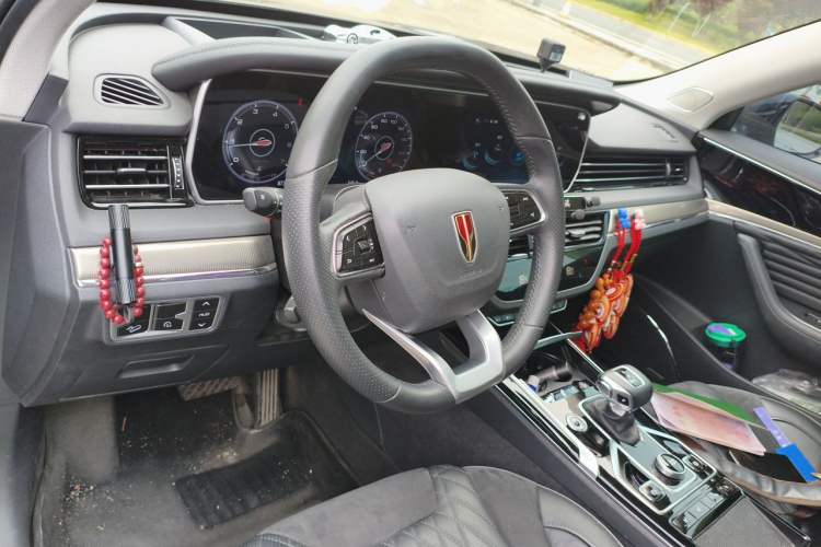 Used Hongqi HS5 2022 Revised Version 2.0T Smart Connect Flagship Edition Steering Wheel