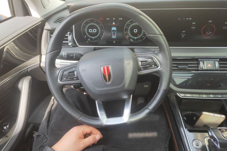 Used Hongqi HS5 2022 Revised Version 2.0T Smart Connect Flagship Edition Steering Wheel