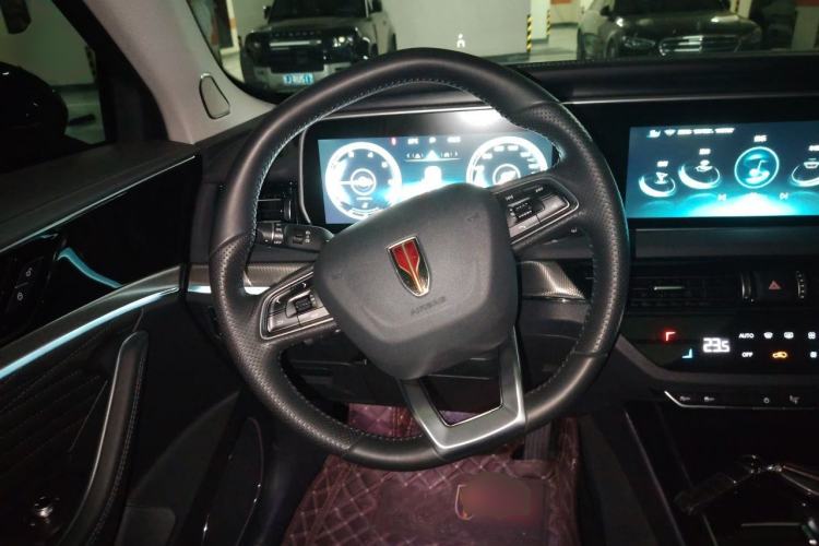 Used Hongqi HS5 2022 2.0T Smart Connect Flagship All-Wheel-Drive Version Steering Wheel