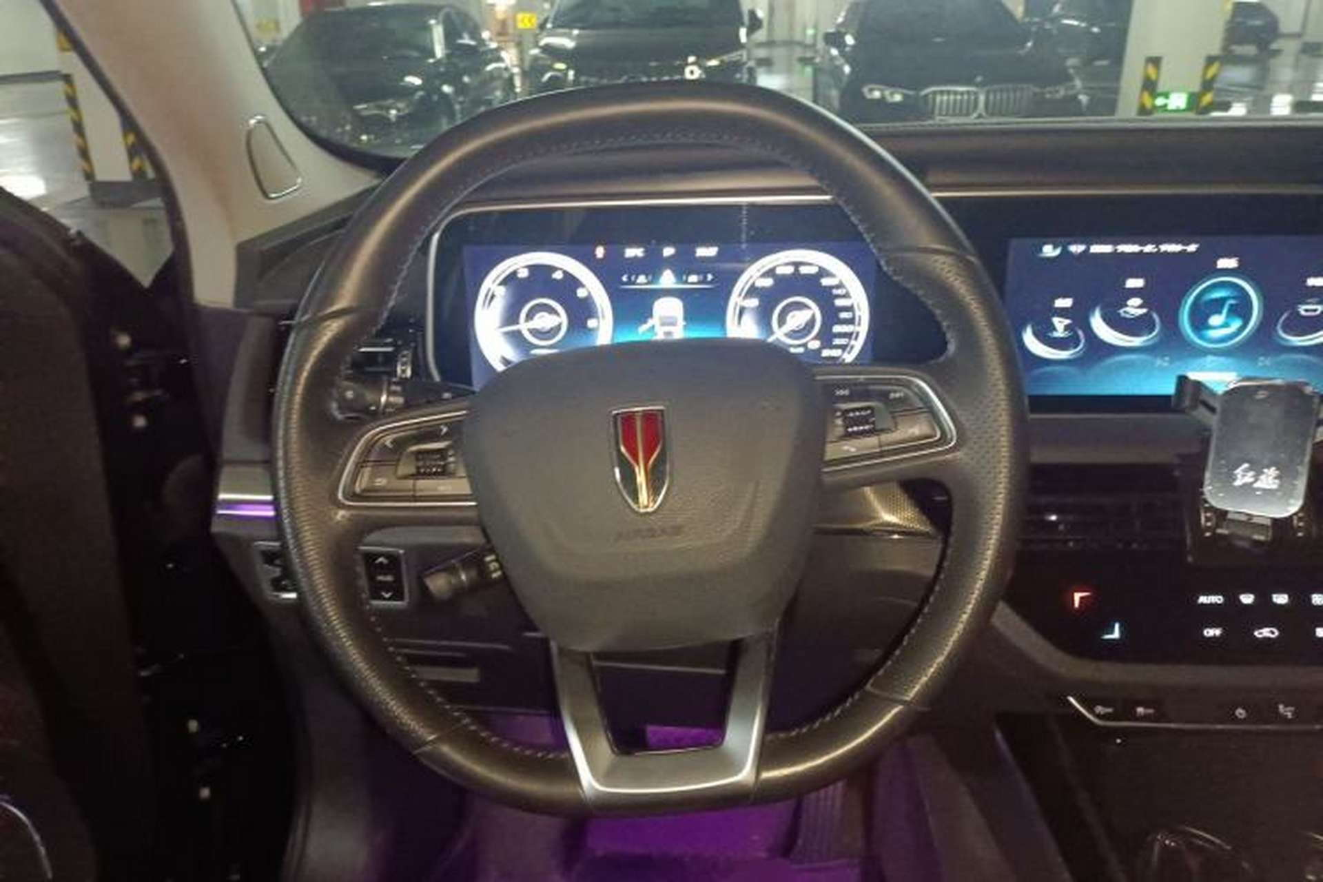 Used Hongqi HS5 2022 Revised Version 2.0T Smart Connect Flagship Edition Steering Wheel