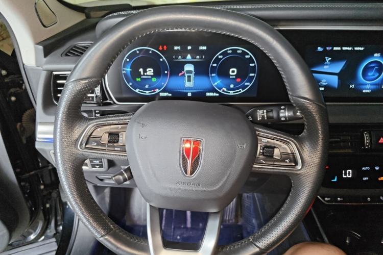 Used Hongqi HS5 2022 Revised Version 2.0T Smart Connect Flagship Edition Steering Wheel