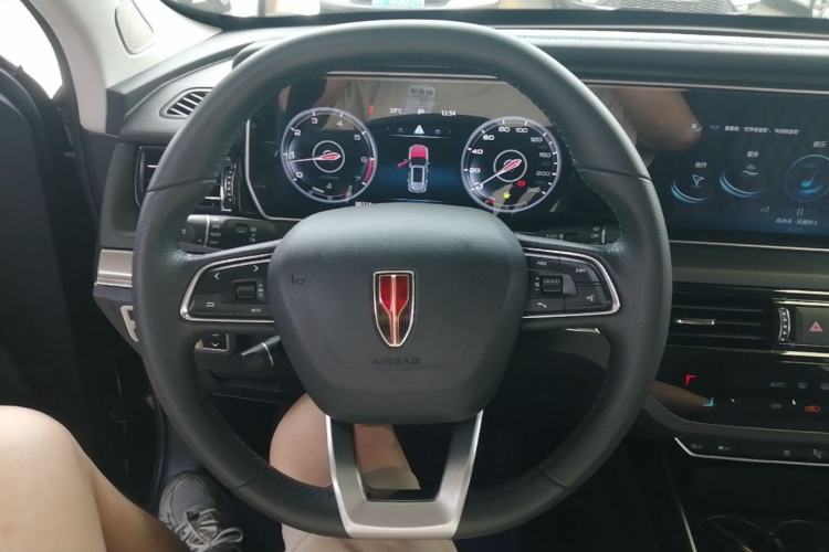 Used Hongqi HS5 2022 Revised Version 2.0T Smart Connect Flagship Edition Steering Wheel