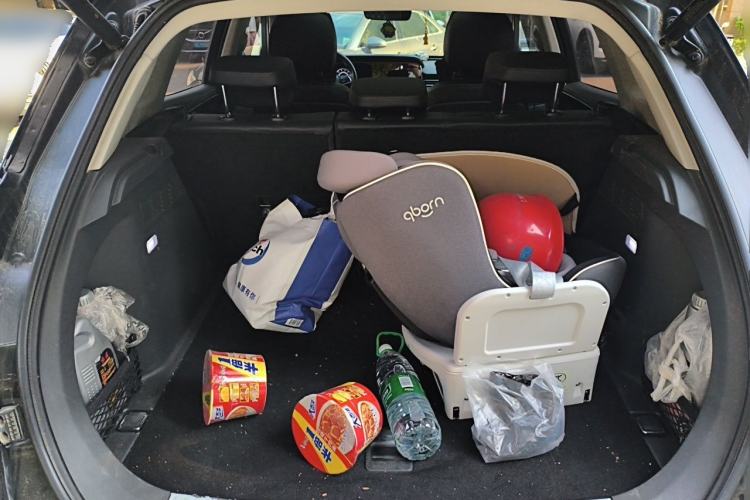 Used Hongqi HS5 2022 2.0T Smart Connect Flagship Edition Trunk