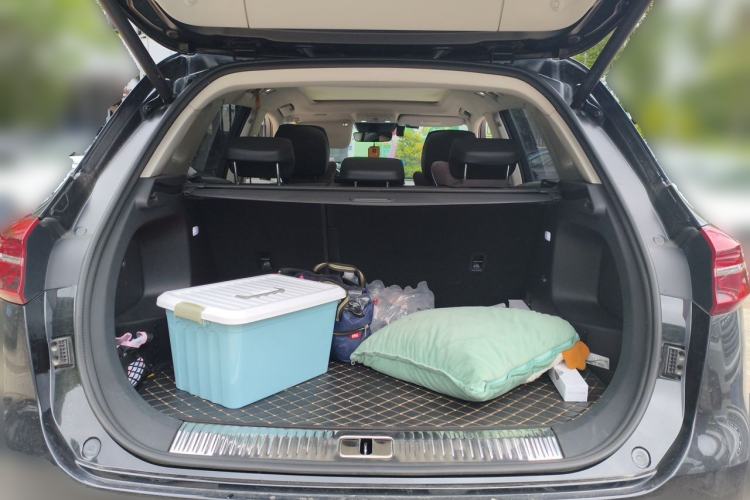 Used Hongqi HS5 2022 2.0T Smart Connect Flagship Edition Trunk