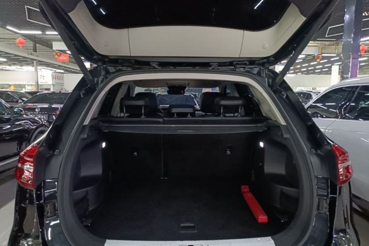 Used Hongqi HS5 2022 Facelifted Version 2.0T Smart Connect Flagship All-Wheel-Drive Edition Trunk