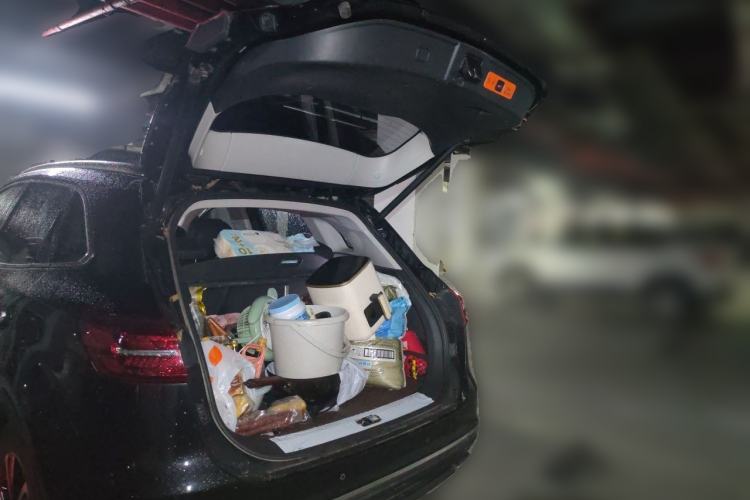 Used Hongqi HS5 2022 2.0T Smart Connect Flagship Edition Trunk