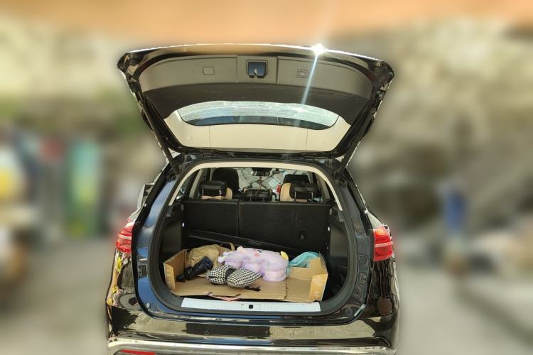 Used Hongqi HS5 2022 2.0T Smart Connect Flagship Edition Trunk