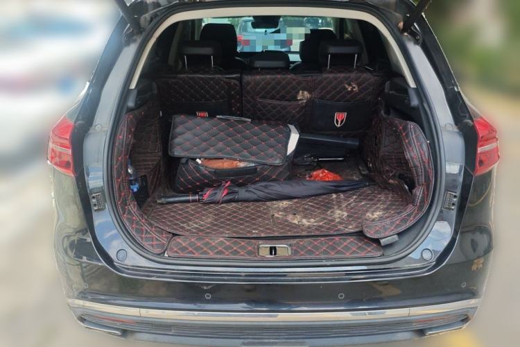 Used Hongqi HS5 2022 Facelifted Version 2.0T Smart Connect Flagship All-Wheel-Drive Edition Trunk