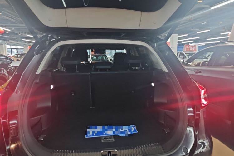 Used Hongqi HS5 2022 Revised Version 2.0T Smart Connect Flagship Edition Trunk
