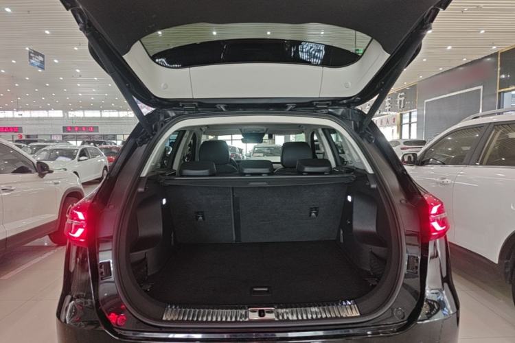 Used Hongqi HS5 2022 Revised Version 2.0T Smart Connect Flagship Edition Trunk