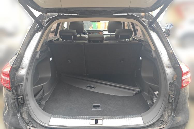 Used Hongqi HS5 2022 Revised Version 2.0T Smart Connect Flagship Edition Trunk