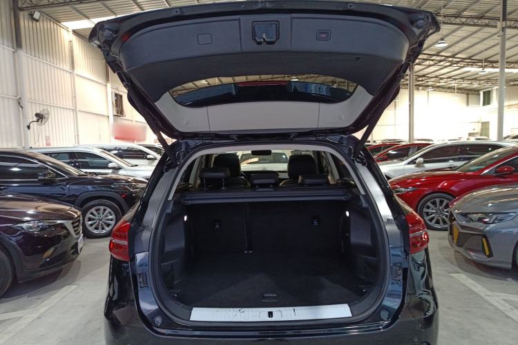 Used Hongqi HS5 2022 Revised Version 2.0T Smart Connect Flagship Edition Trunk