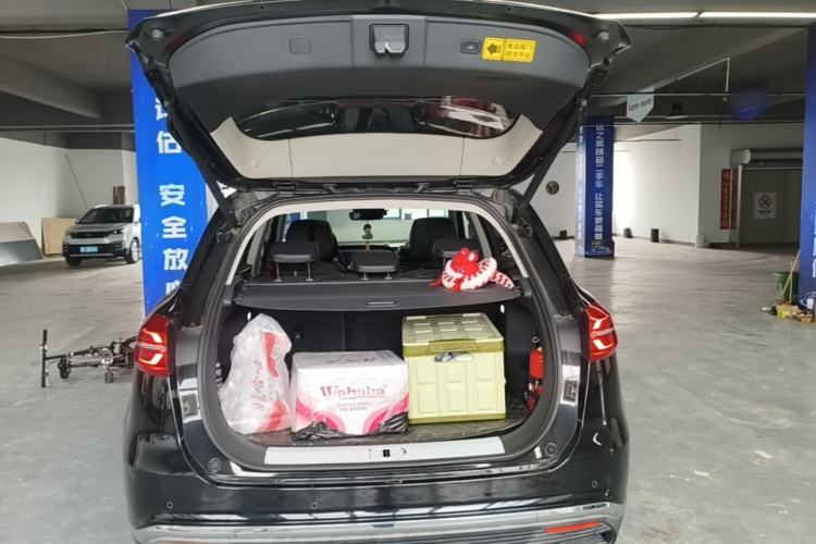 Used Hongqi HS5 2022 2.0T Smart Connect Flagship Enjoyment Purchase Edition Trunk