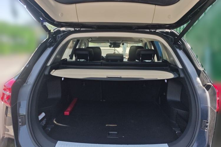 Used Hongqi HS5 2022 Revised Version 2.0T Smart Connect Flagship Edition Trunk