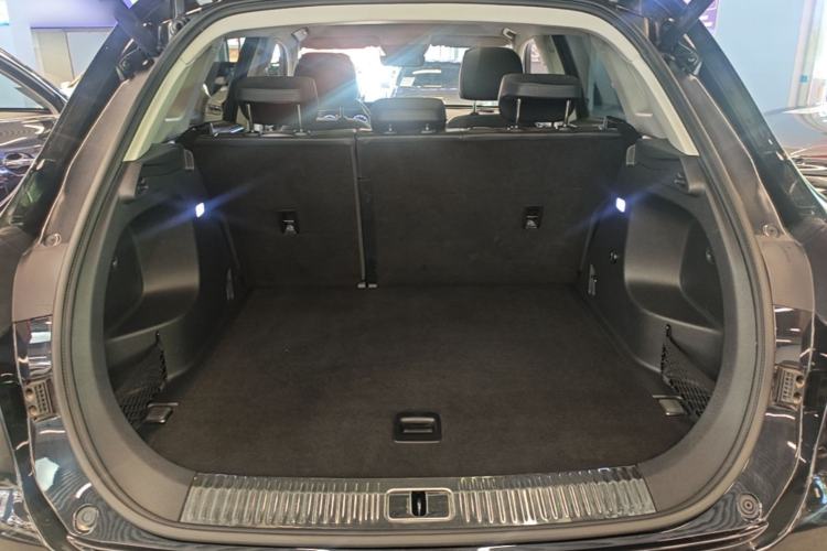 Used Hongqi HS5 2022 Revised Version 2.0T Smart Connect Flagship Edition Trunk