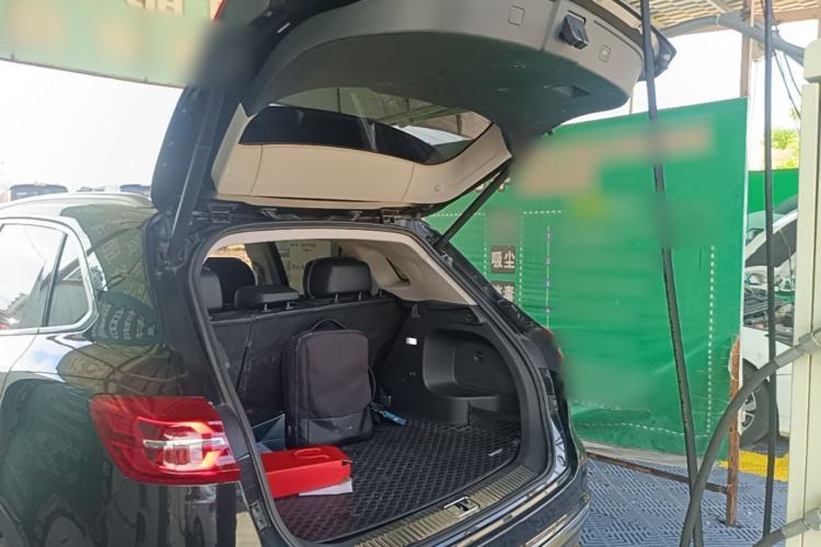 Used Hongqi HS5 2022 2.0T Smart Connect Flagship All-Wheel-Drive Version Trunk
