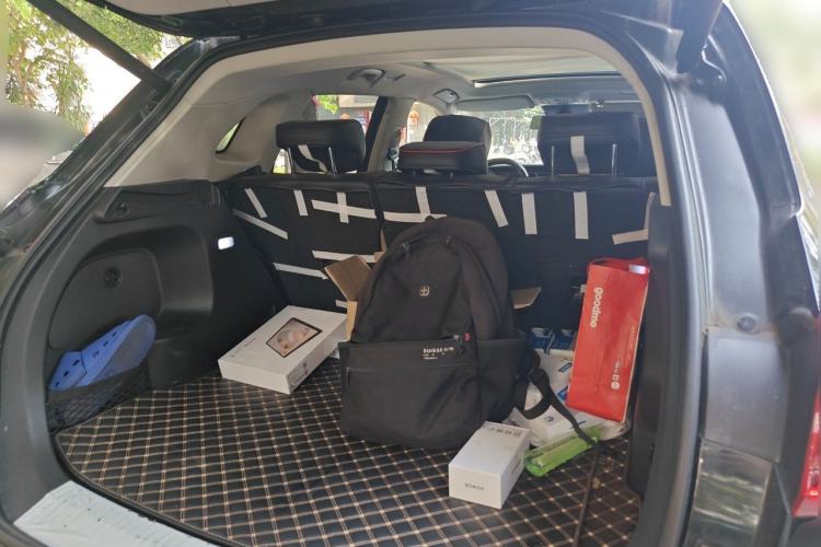 Used Hongqi HS5 2022 Revised Version 2.0T Smart Connect Flagship Edition Trunk