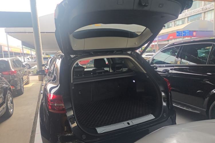Used Hongqi HS5 2022 Revised Version 2.0T Smart Connect Flagship Edition Trunk