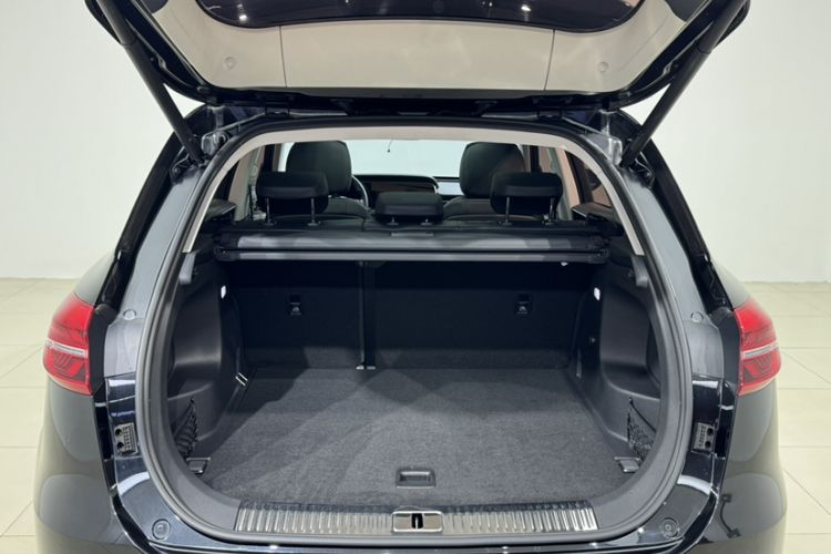 Used Hongqi HS5 2022 Revised Version 2.0T Smart Connect Flagship Edition Trunk