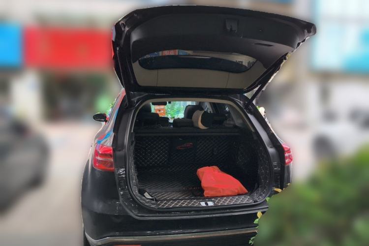 Used Hongqi HS5 2022 2.0T Smart Connect Flagship All-Wheel-Drive Version Trunk