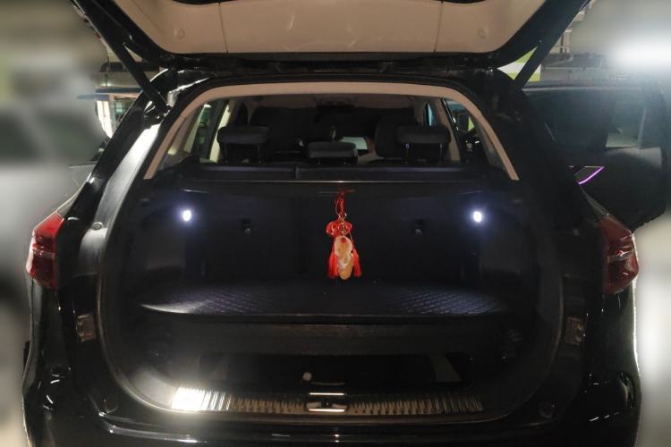 Used Hongqi HS5 2022 Revised Version 2.0T Smart Connect Flagship Edition Trunk